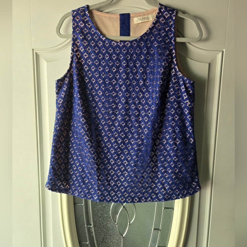 SUGARHILL BOUTIQUE Navy Blue‎ Crochet Sleeveless Top- Size Small